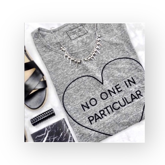 new հթ ♥︎ Lovers + Friends No One Particular Graphic Tank Top ♥︎ Sweatshirt Grey - Picture 2 of 16